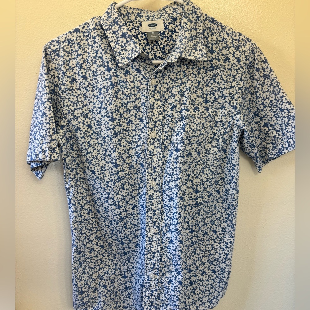 Old Navy button up, short sleeve